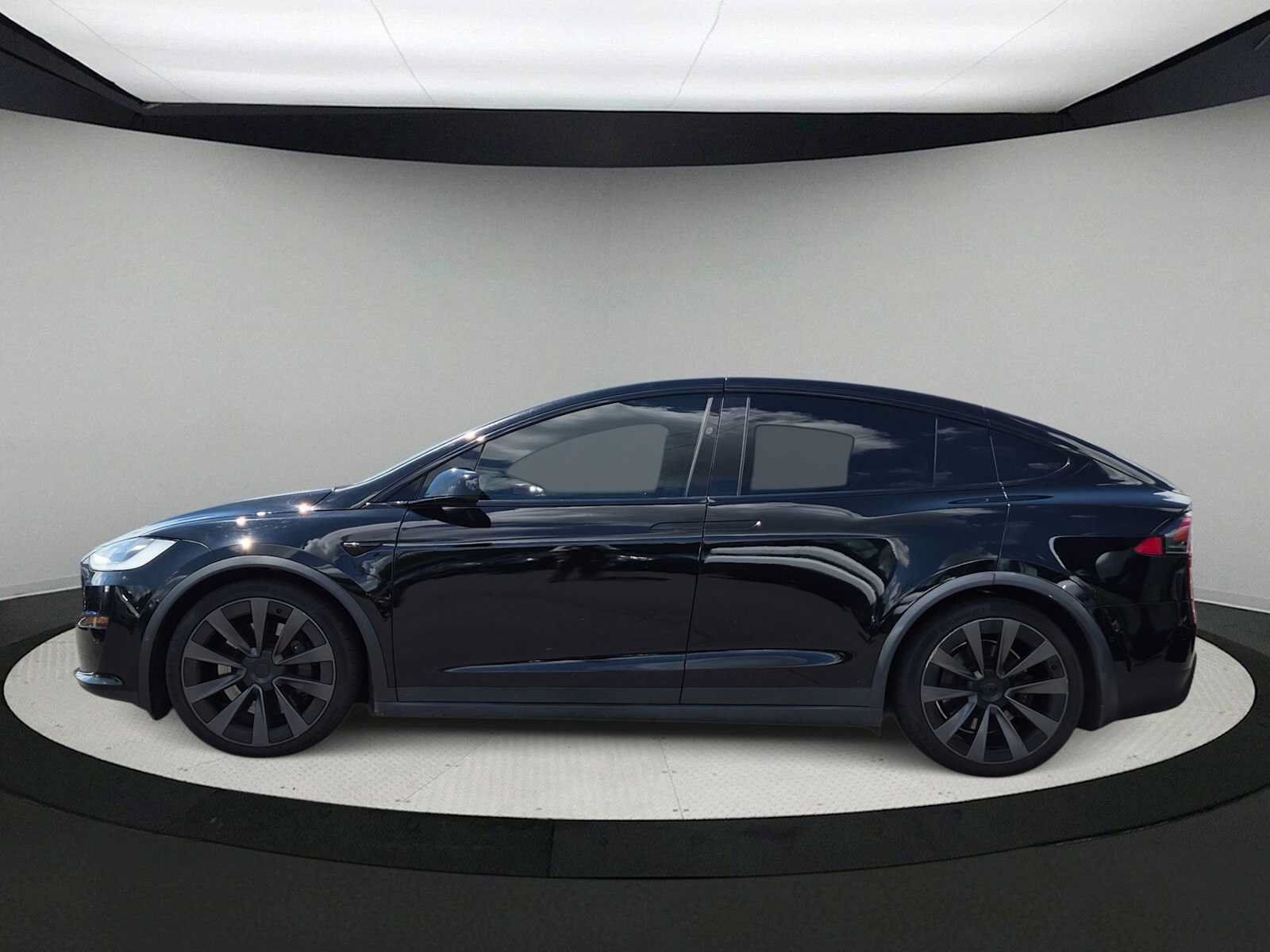 Used 2022 Tesla Model X Plaid AWD/4WD image 5