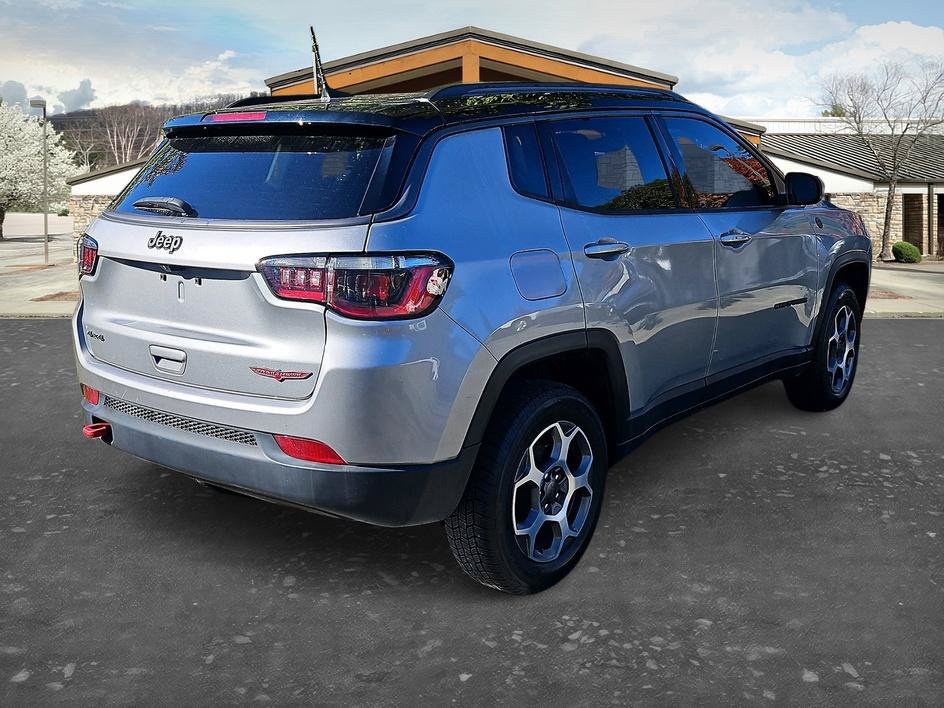 Used 2022 Jeep Compass Trailhawk w/ Sun and Sound Group AWD/4WD image 5