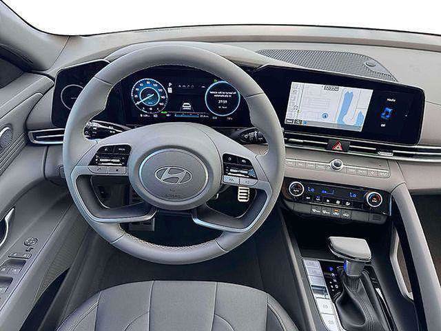 New 2026 Hyundai Elantra SEL FWD image 19
