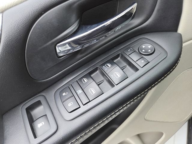 Used 2019 Dodge Grand Caravan SXT image 7