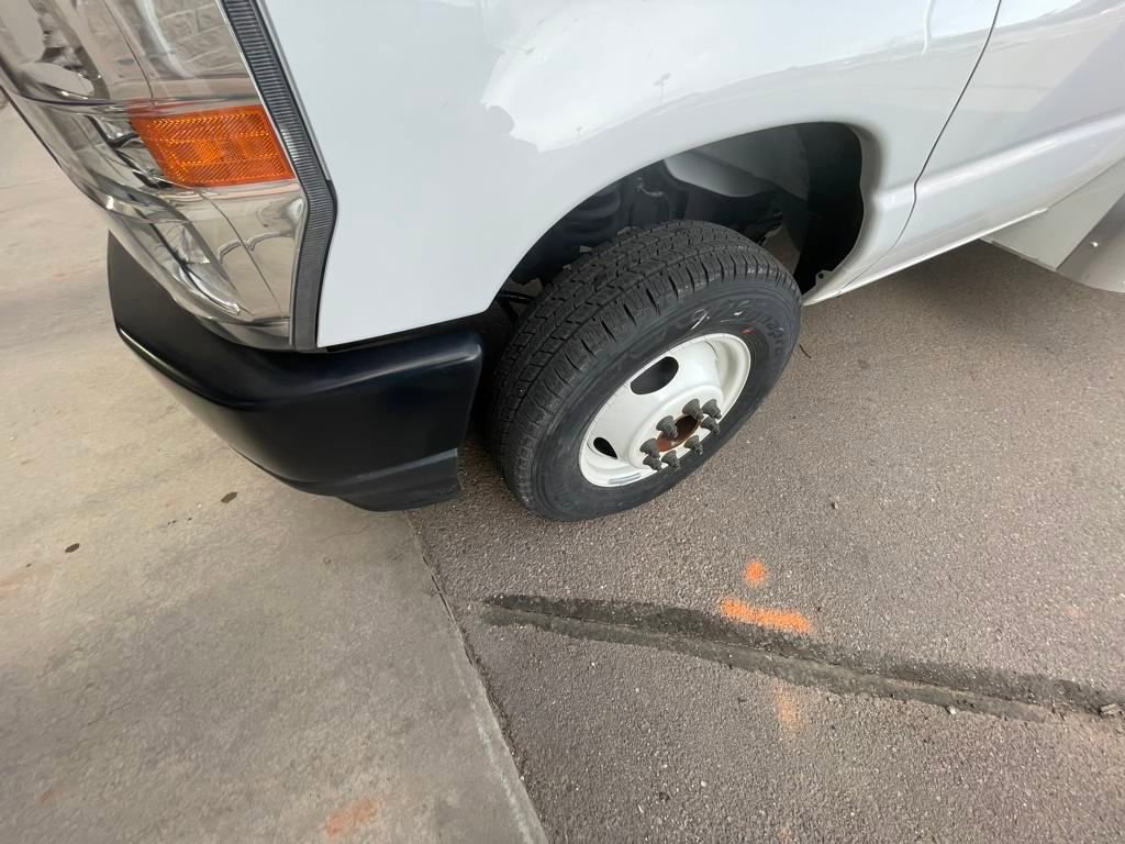 New 2024 Ford E-450 and Econoline 450 Super Duty w/ Driver's Safety Package image 9