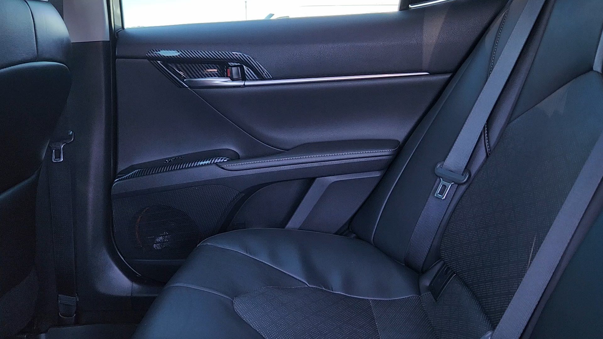 Used 2021 Toyota Camry XSE FWD image 16
