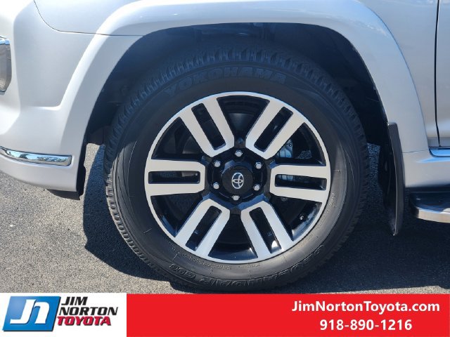 Used 2023 Toyota 4Runner Limited AWD/4WD image 14