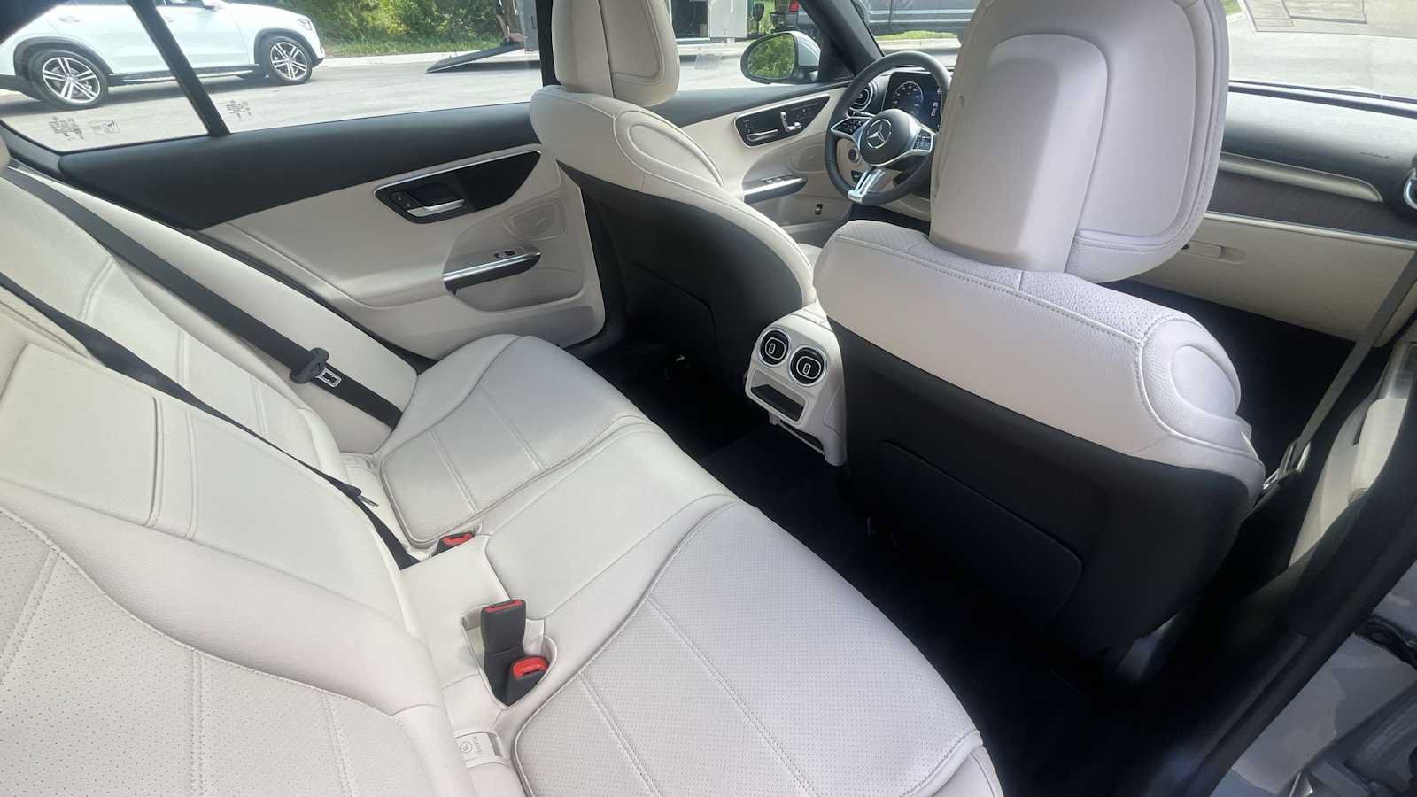 New 2026 Mercedes-Benz C 300 4MATIC Sedan image 11