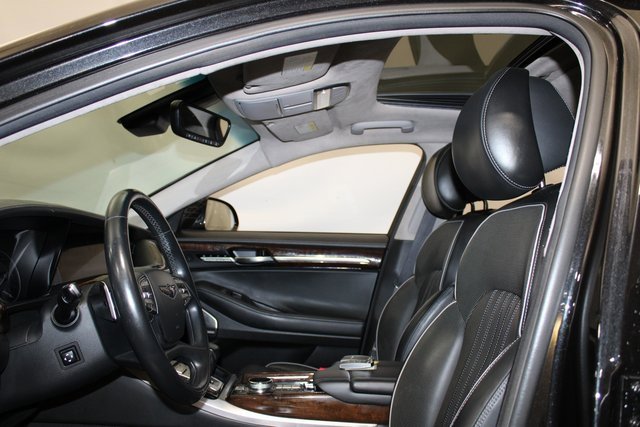 Used 2019 Genesis G90 3.3T Premium image 6