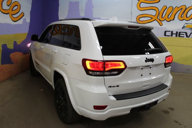 Used 2021 Jeep Grand Cherokee Altitude AWD/4WD image 6