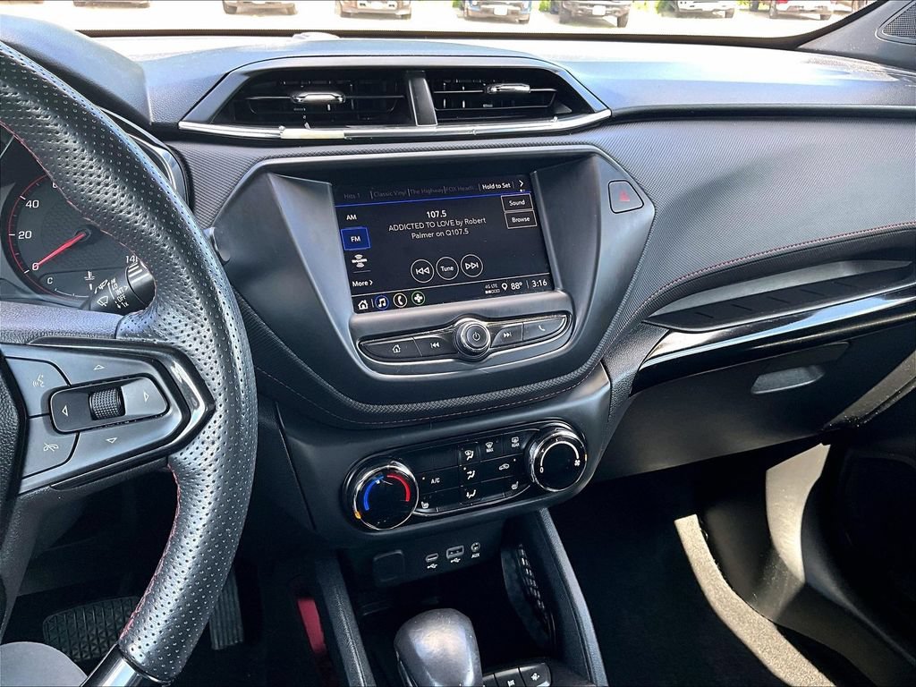Used 2022 Chevrolet TrailBlazer RS FWD image 17