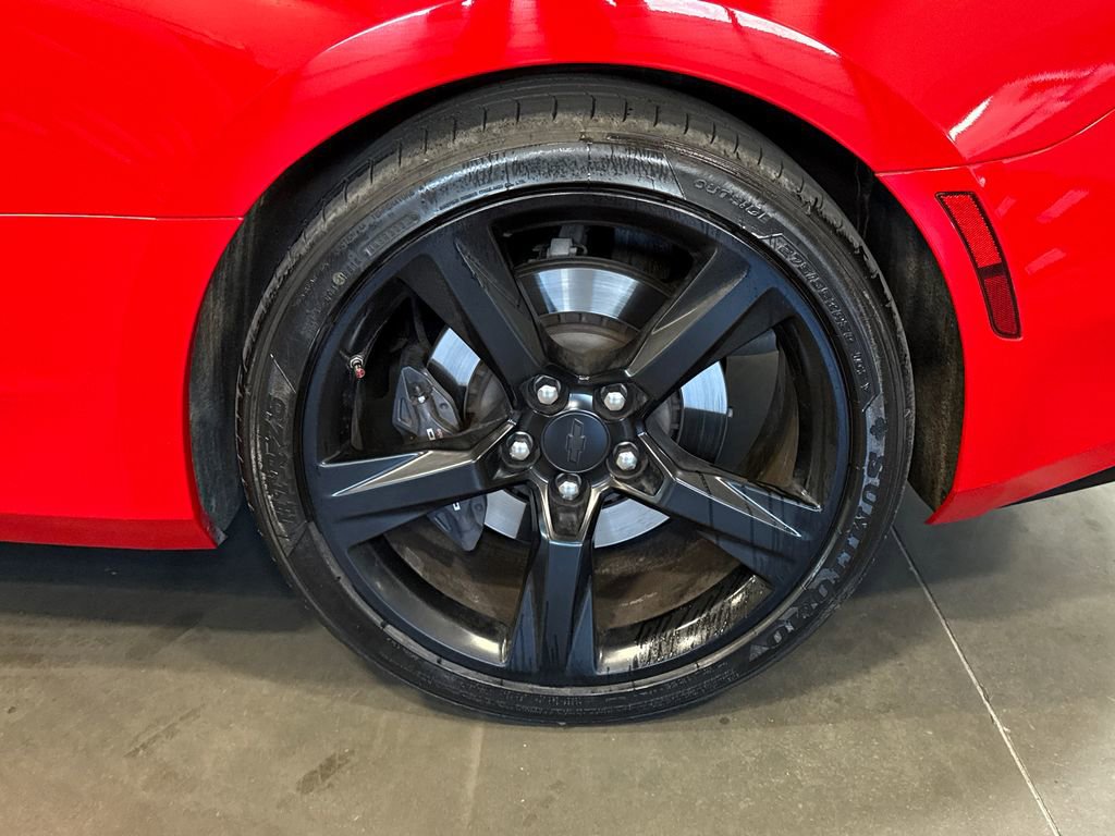 Used 2018 Chevrolet Camaro SS image 6