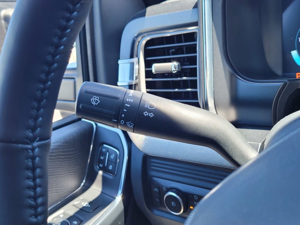 New 2025 Ford F350 Platinum image 43