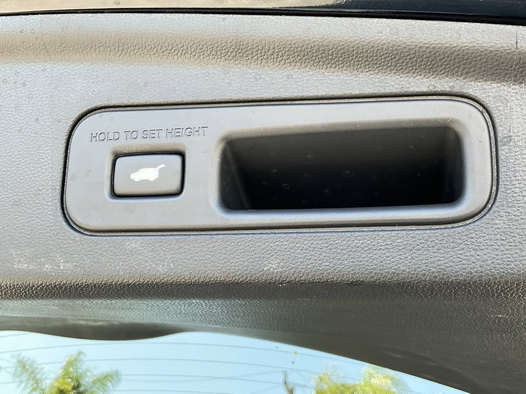 Used 2025 Acura MDX FWD image 22