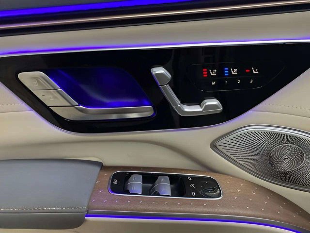 Used 2024 Mercedes-Benz EQS 450+ SUV image 28