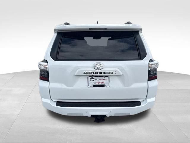 Used 2024 Toyota 4Runner SR5 Premium w/ Moonroof Package AWD/4WD image 4