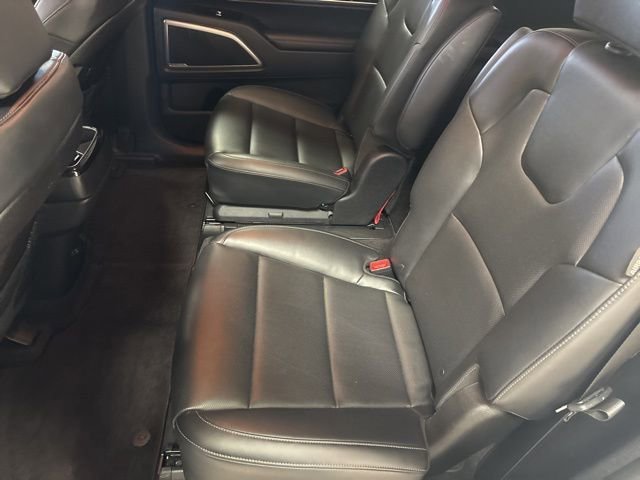 Used 2024 Kia Telluride S image 11