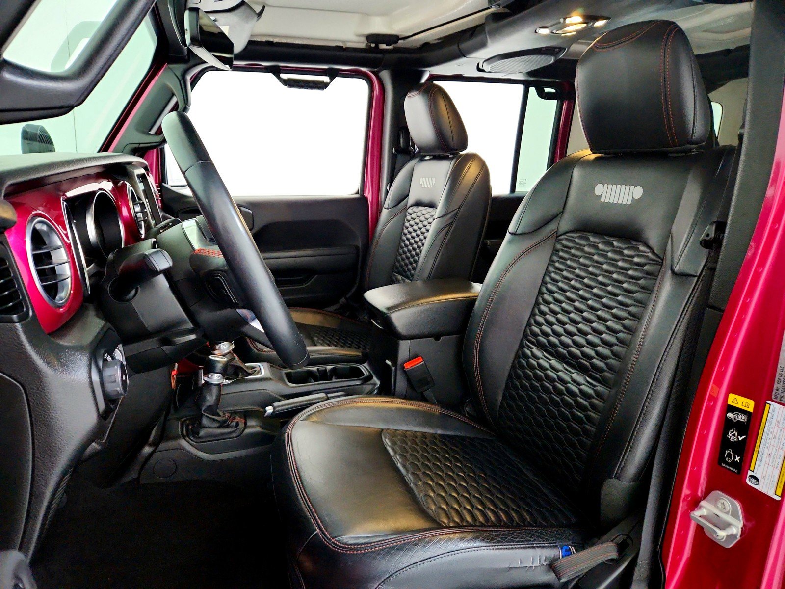 Used 2021 Jeep Wrangler Unlimited Rubicon w/ Xtreme Recon 35" Tire Package image 10