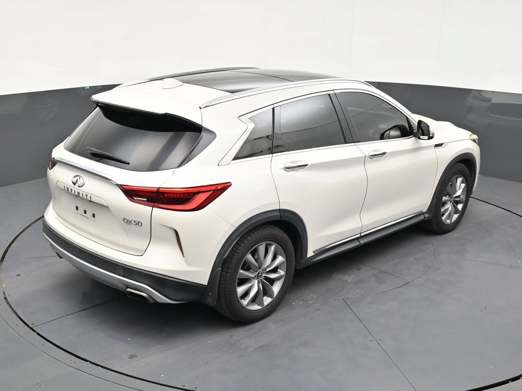 Used 2019 INFINITI QX50 Luxe w/ Navigation Package FWD image 15