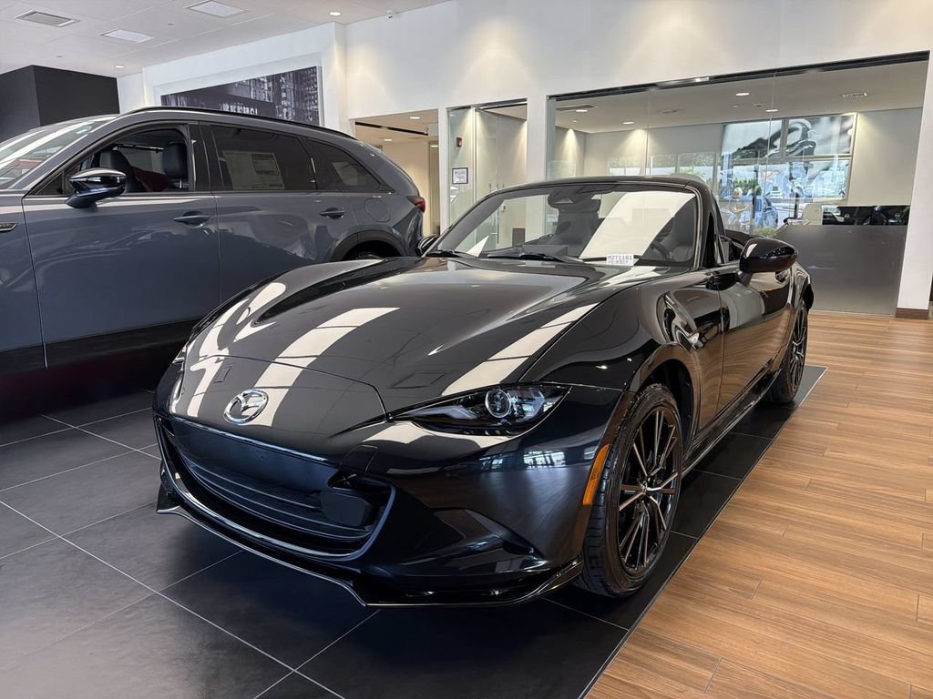 New 2026 MAZDA MX-5 Miata Grand Touring w/ Appearance Package RWD image 4
