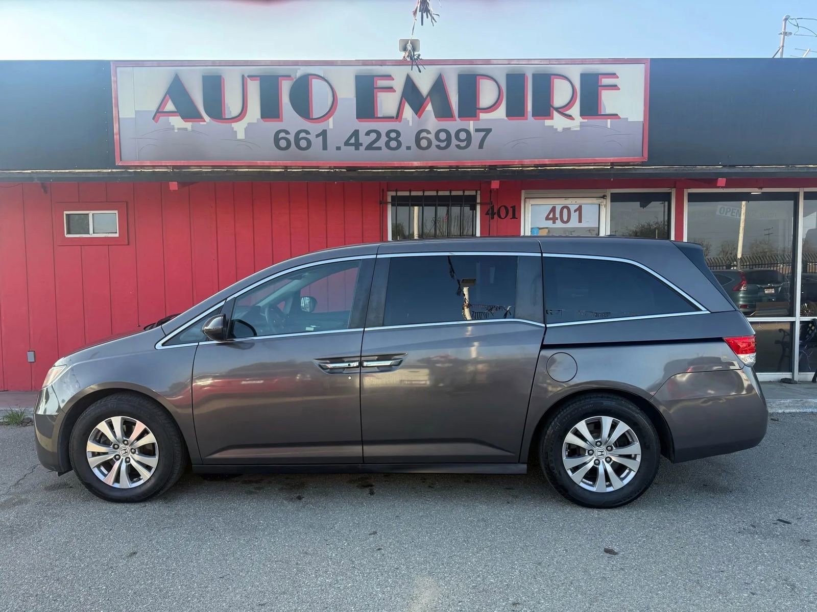 Used 2016 Honda Odyssey SE image 1