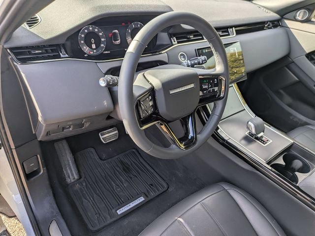 Used 2026 Land Rover Range Rover Evoque Dynamic SE image 7