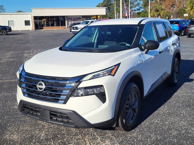 Used 2024 Nissan Rogue S image 6