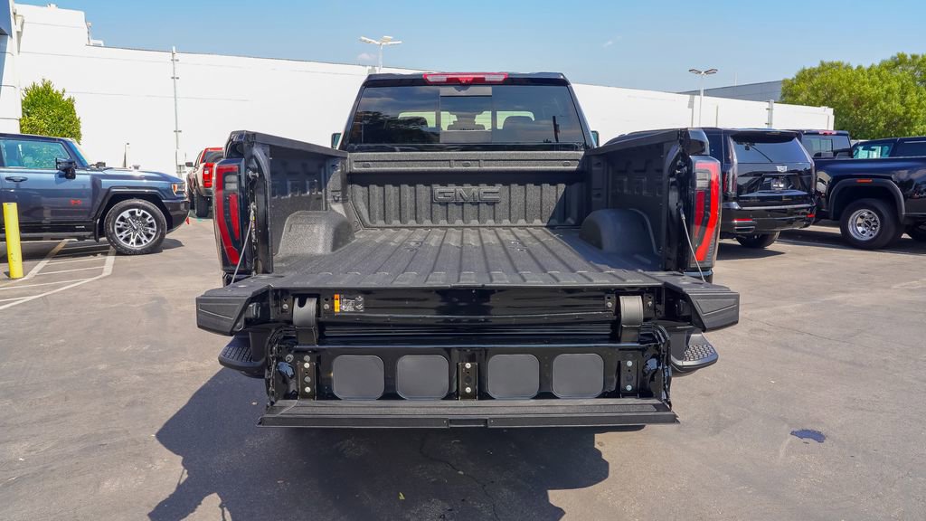 New 2026 GMC Sierra 2500 AT4 image 9