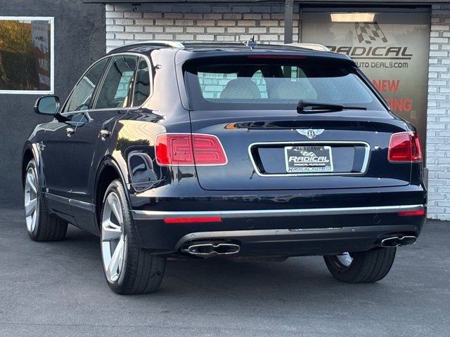 Used 2019 Bentley Bentayga AWD/4WD image 18