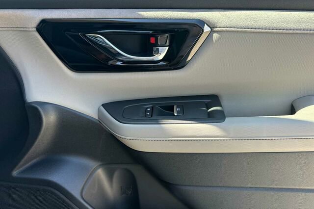New 2025 Subaru Forester Limited image 21