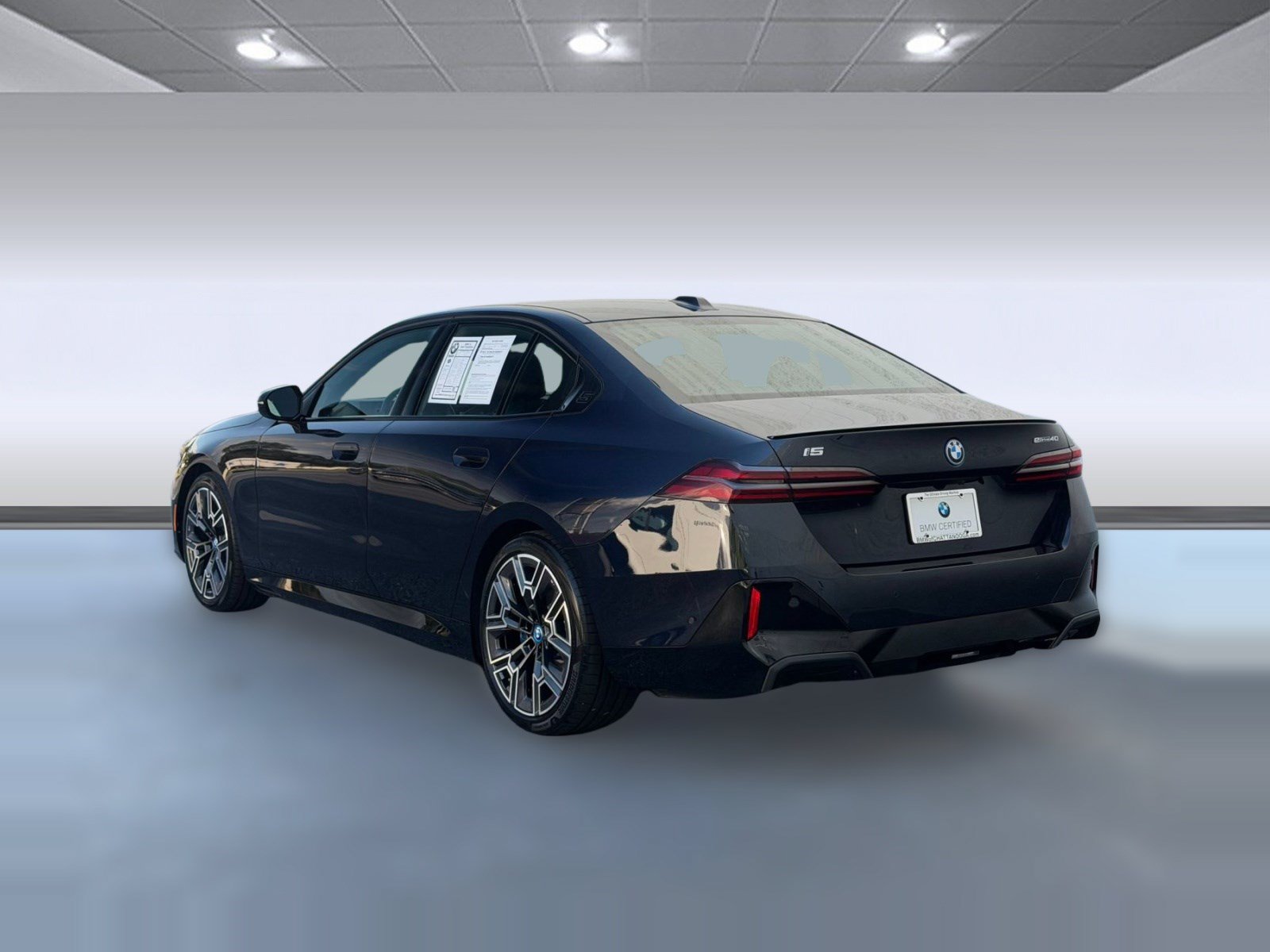 Certified 2025 BMW i5 eDrive40i w/ M Sport Package RWD image 3