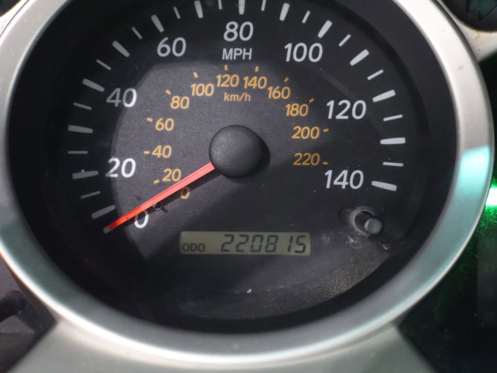 Used 2004 Toyota Highlander V6 image 6