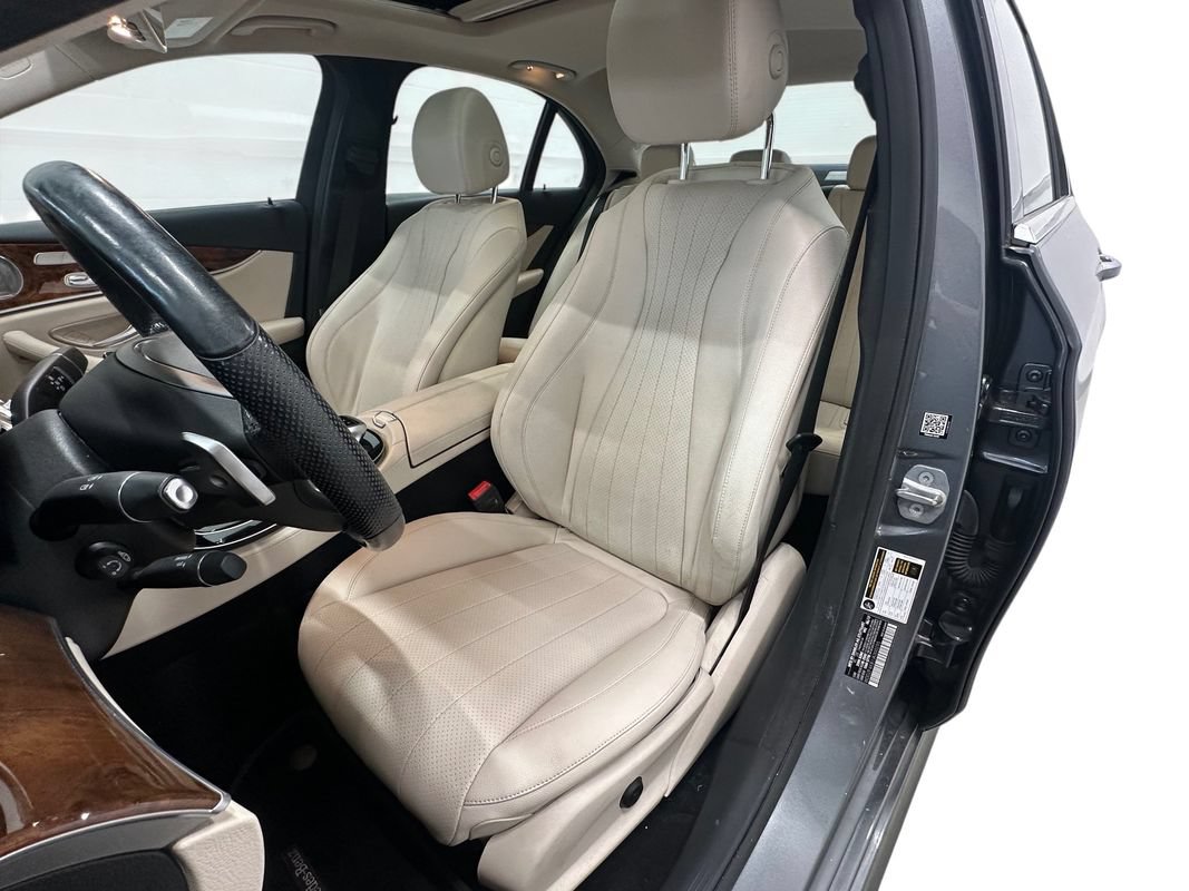 Used 2018 Mercedes-Benz E 300 4MATIC image 11
