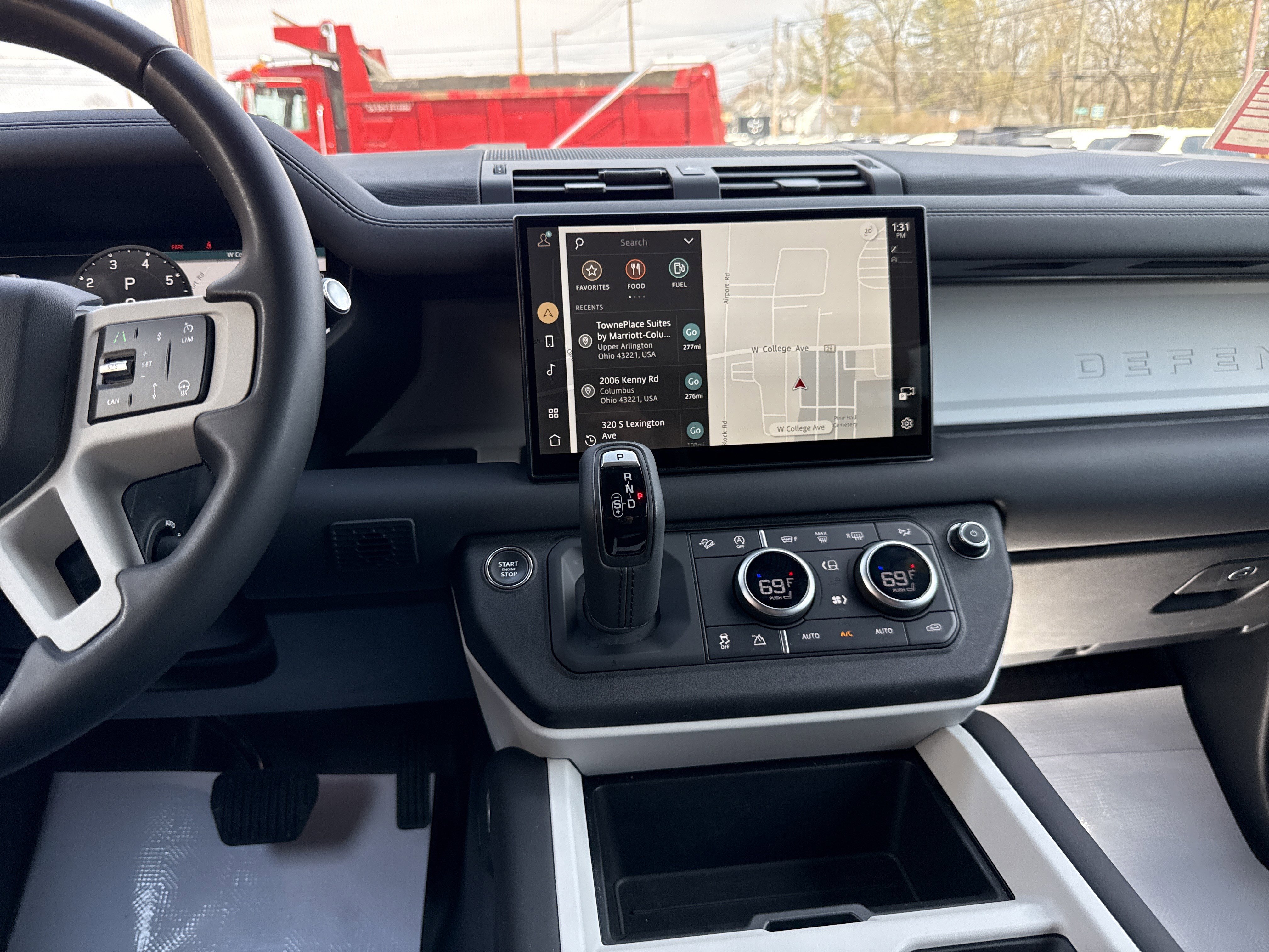 Used 2025 Land Rover Defender 110 S AWD/4WD image 24