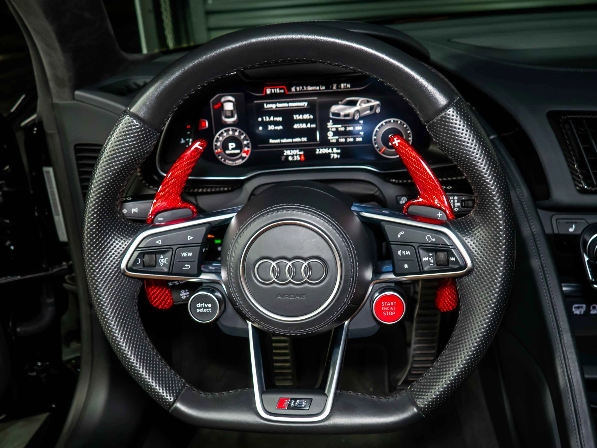 Used 2018 Audi R8 V10 w/ Premium Package image 22