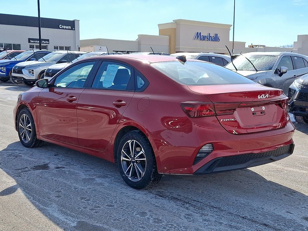 Used 2023 Kia Forte LXS image 4