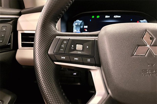 Used 2024 Mitsubishi Outlander SEL image 22