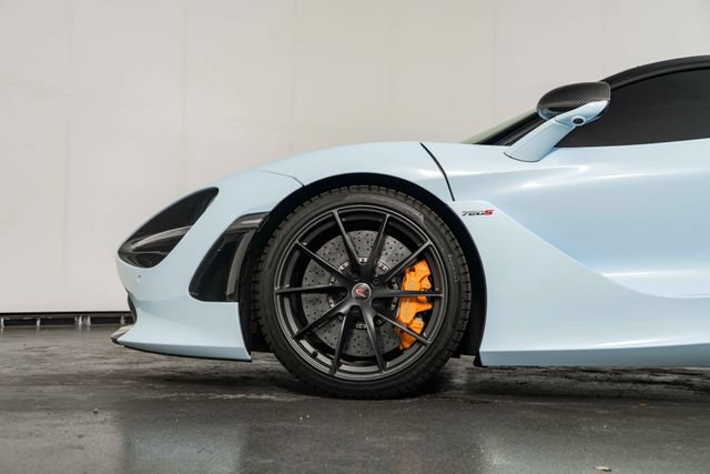 Used 2018 McLaren 720S Performance RWD image 12