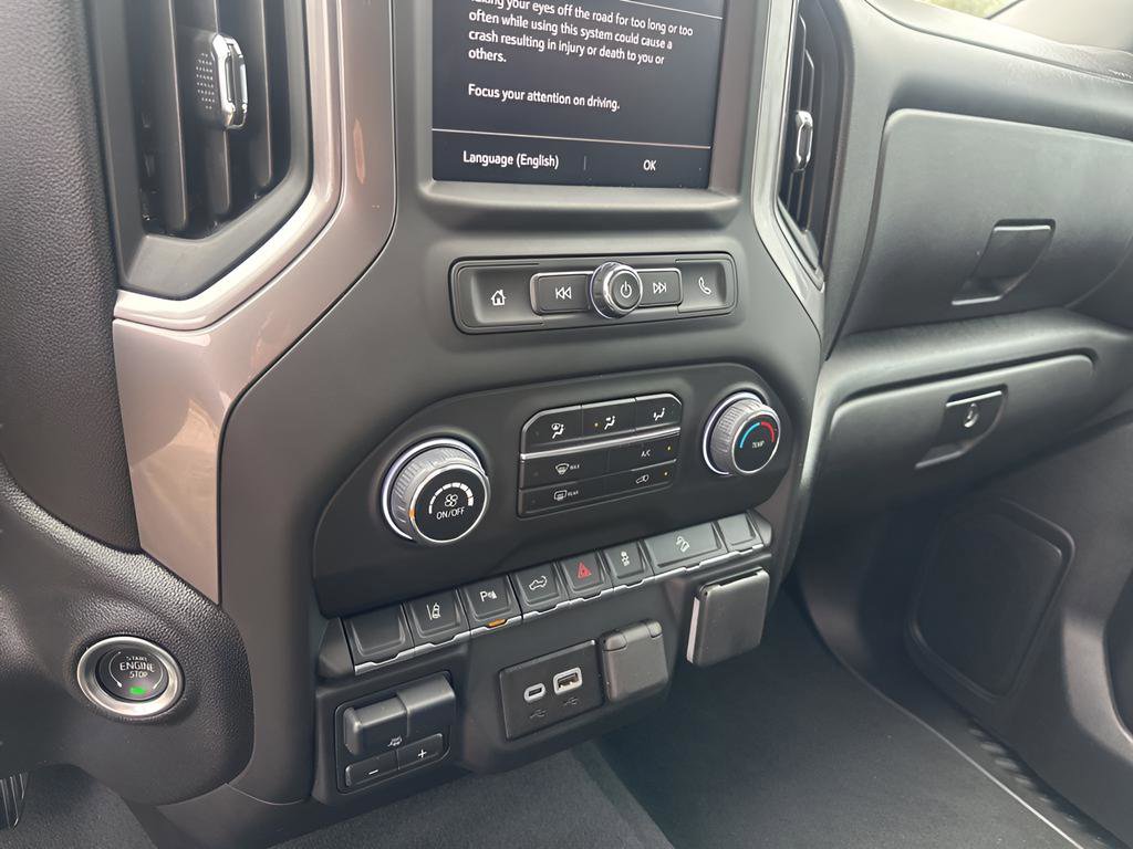 Used 2025 Chevrolet Silverado 2500 Custom w/ Custom Value Package image 32