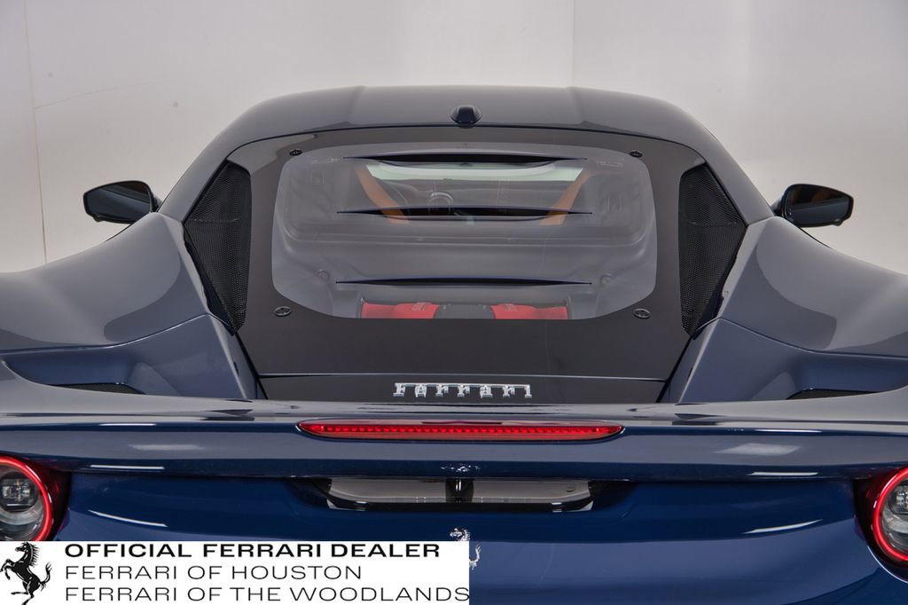 Used 2022 Ferrari F8 Tributo image 27
