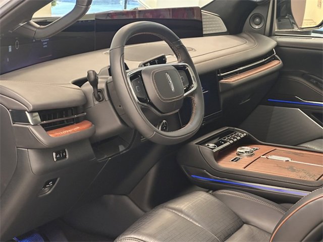 New 2025 Lincoln Navigator Black Label image 19
