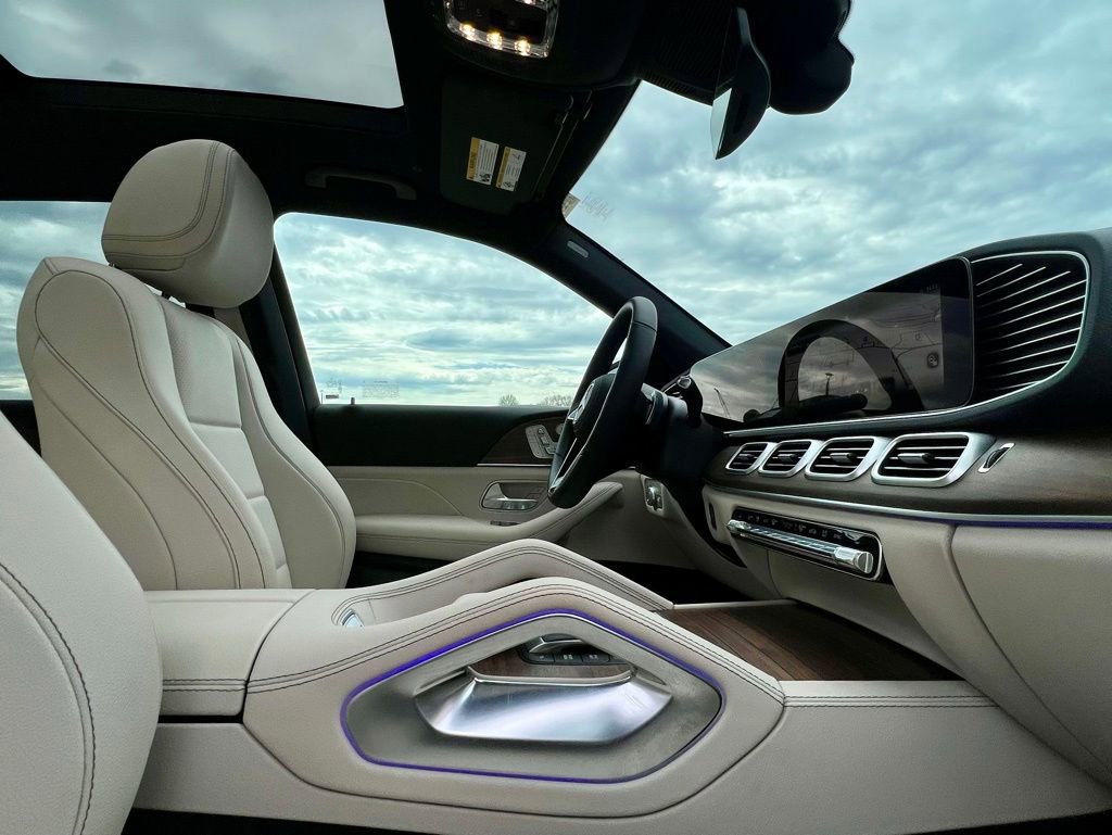 Certified 2025 Mercedes-Benz GLE 450 4MATIC image 17