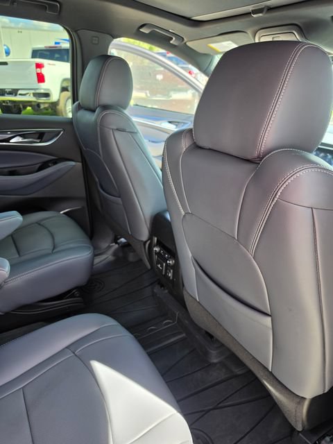 Used 2024 Buick Enclave Essence w/ Experience Buick Package AWD/4WD image 25