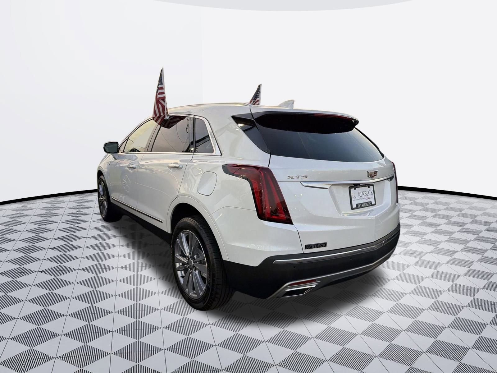 Certified 2024 Cadillac XT5 Premium Luxury w/ LPO, Floor Liner Package image 8