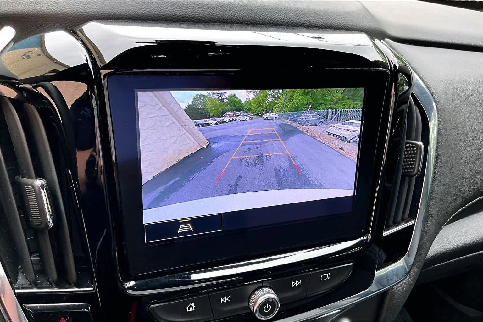Used 2023 Chevrolet Traverse LT AWD/4WD image 26