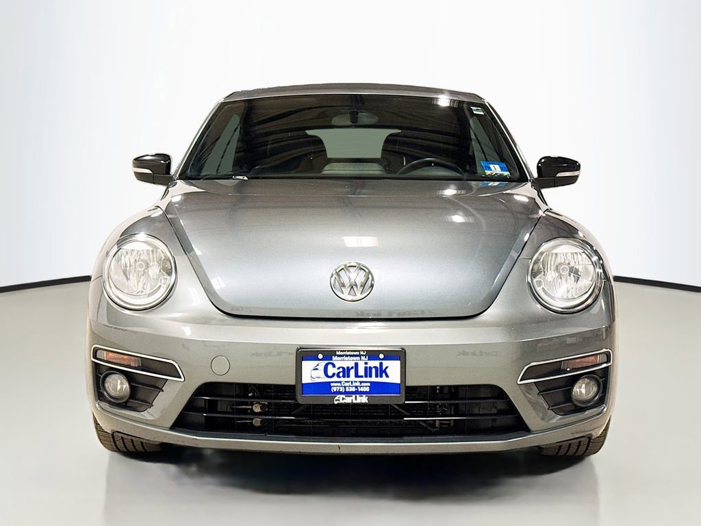 Used 2013 Volkswagen Beetle 2.0T image 2