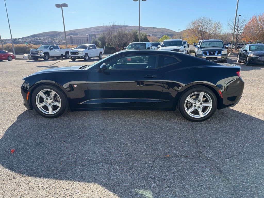 Used 2017 Chevrolet Camaro LT image 8