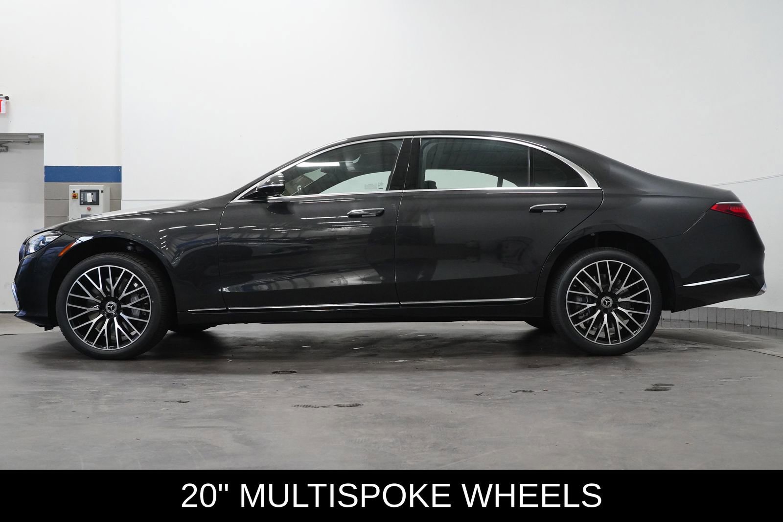 New 2026 Mercedes-Benz S 580 4MATIC Sedan image 6