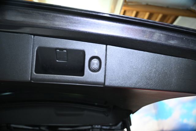 Used 2018 Chevrolet Tahoe Premier image 46