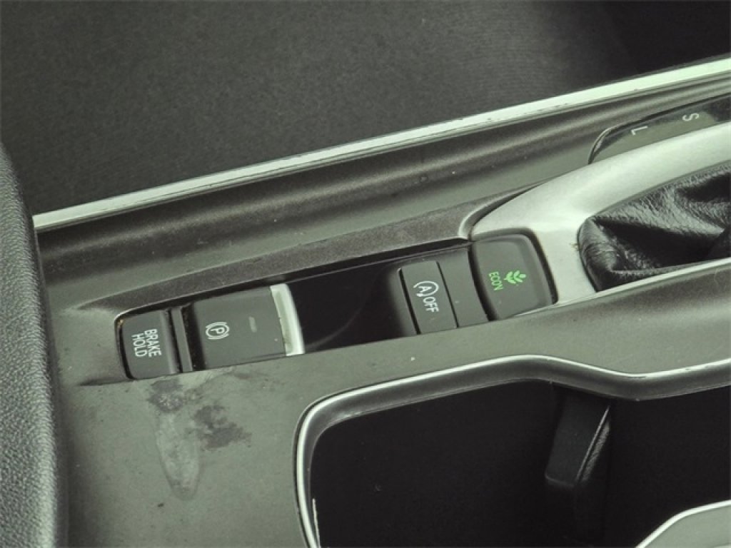 Used 2021 Honda Accord LX image 15