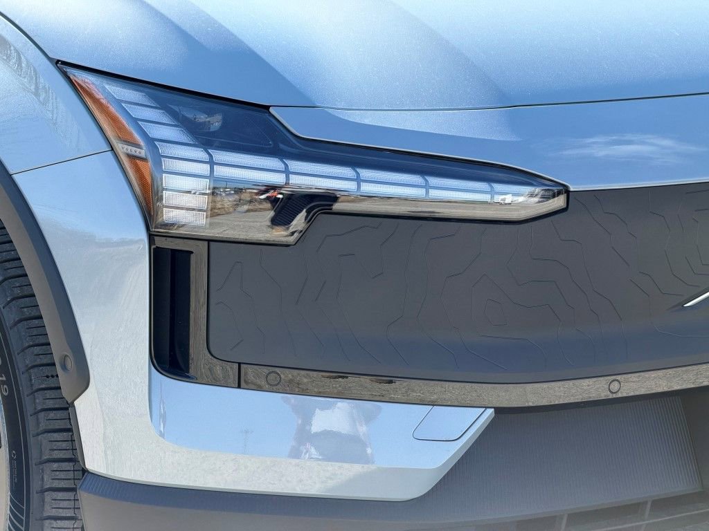 New 2026 Volvo EX30 Cross Country Ultra w/ Protection Package Premier image 3