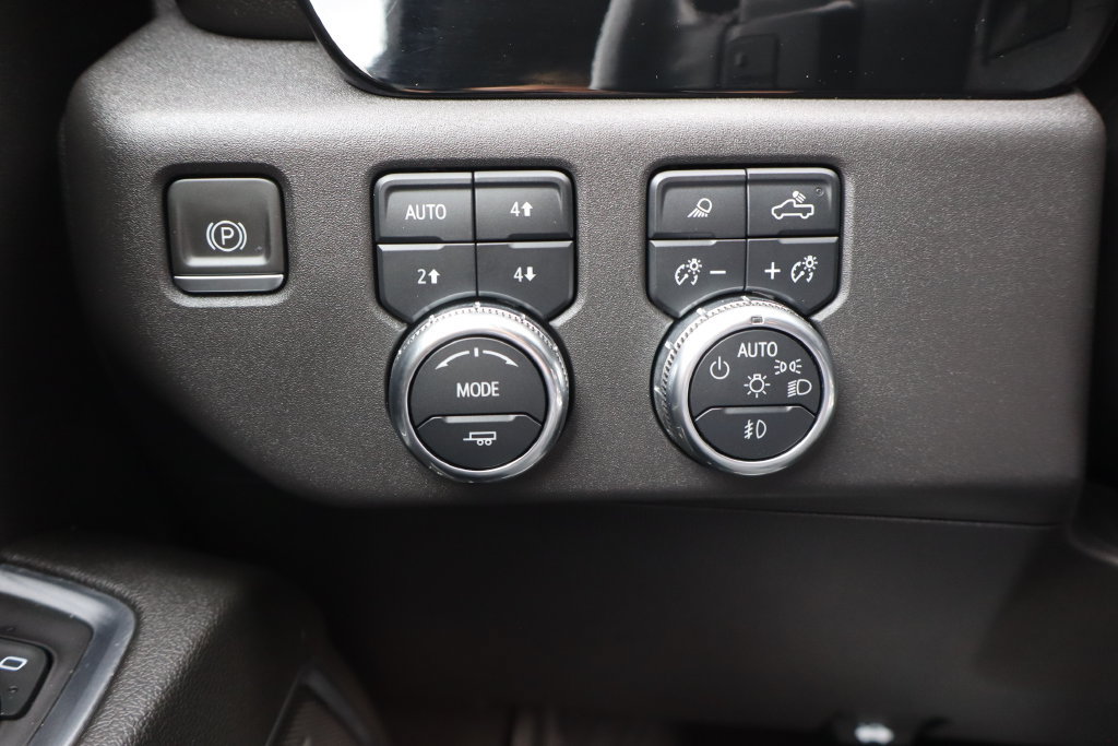 Used 2024 GMC Sierra 1500 SLT w/ SLT Premium Plus Package AWD/4WD image 14