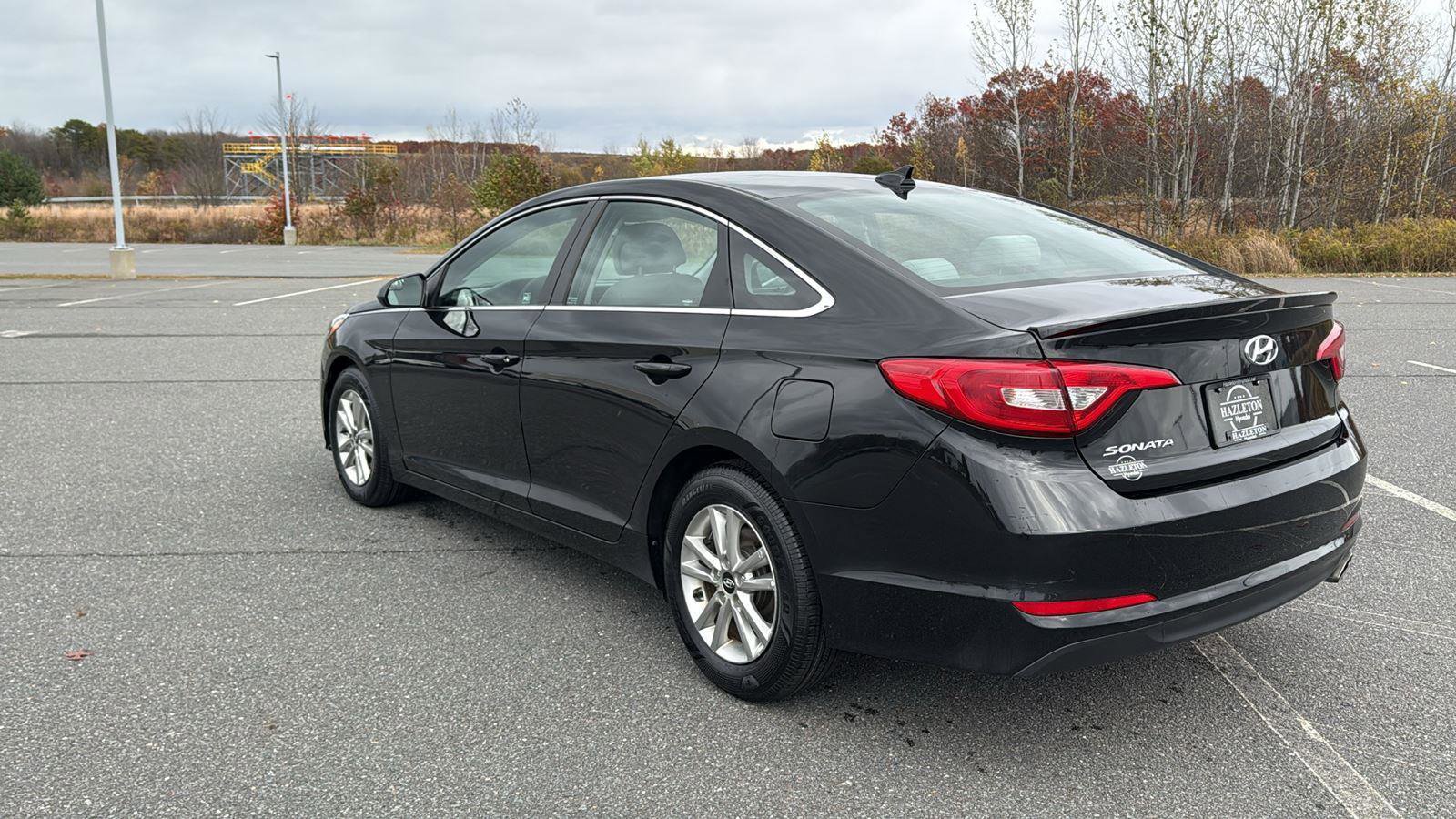 Used 2017 Hyundai Sonata SE image 9