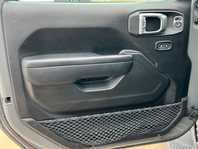 Used 2023 Jeep Wrangler Unlimited w/ Cold Weather Group image 15